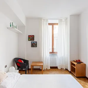 Apartment Comfy In Corso Milan